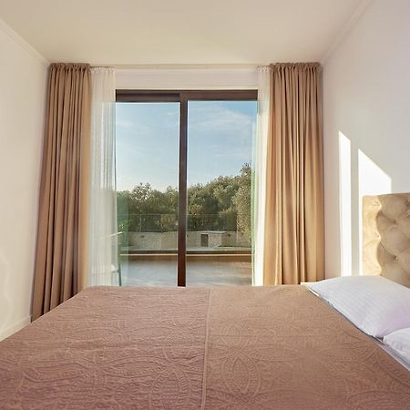Adria Lux Apartmens 2 Sveti Stefan Ngoại thất bức ảnh