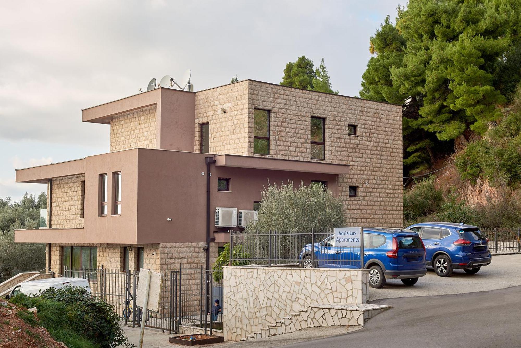 Adria Lux Apartmens 2 Sveti Stefan Ngoại thất bức ảnh