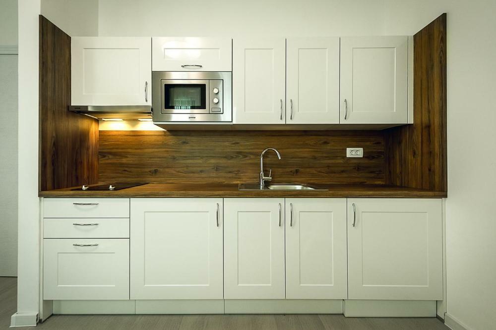 Adria Lux Apartmens 2 Sveti Stefan Ngoại thất bức ảnh