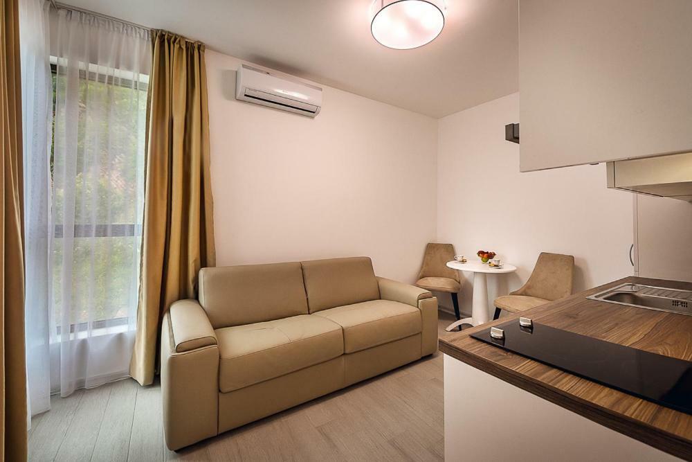 Adria Lux Apartmens 2 Sveti Stefan Ngoại thất bức ảnh