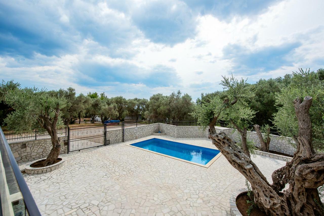 Adria Lux Apartmens 2 Sveti Stefan Ngoại thất bức ảnh